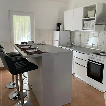 Apartament With Parking Space Rabac, Labin - 7410 *