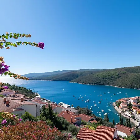 With Parking Space Rabac, Labin - 7410 Appartement *
